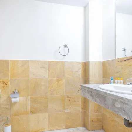 Apartment Altos De Banus Lv